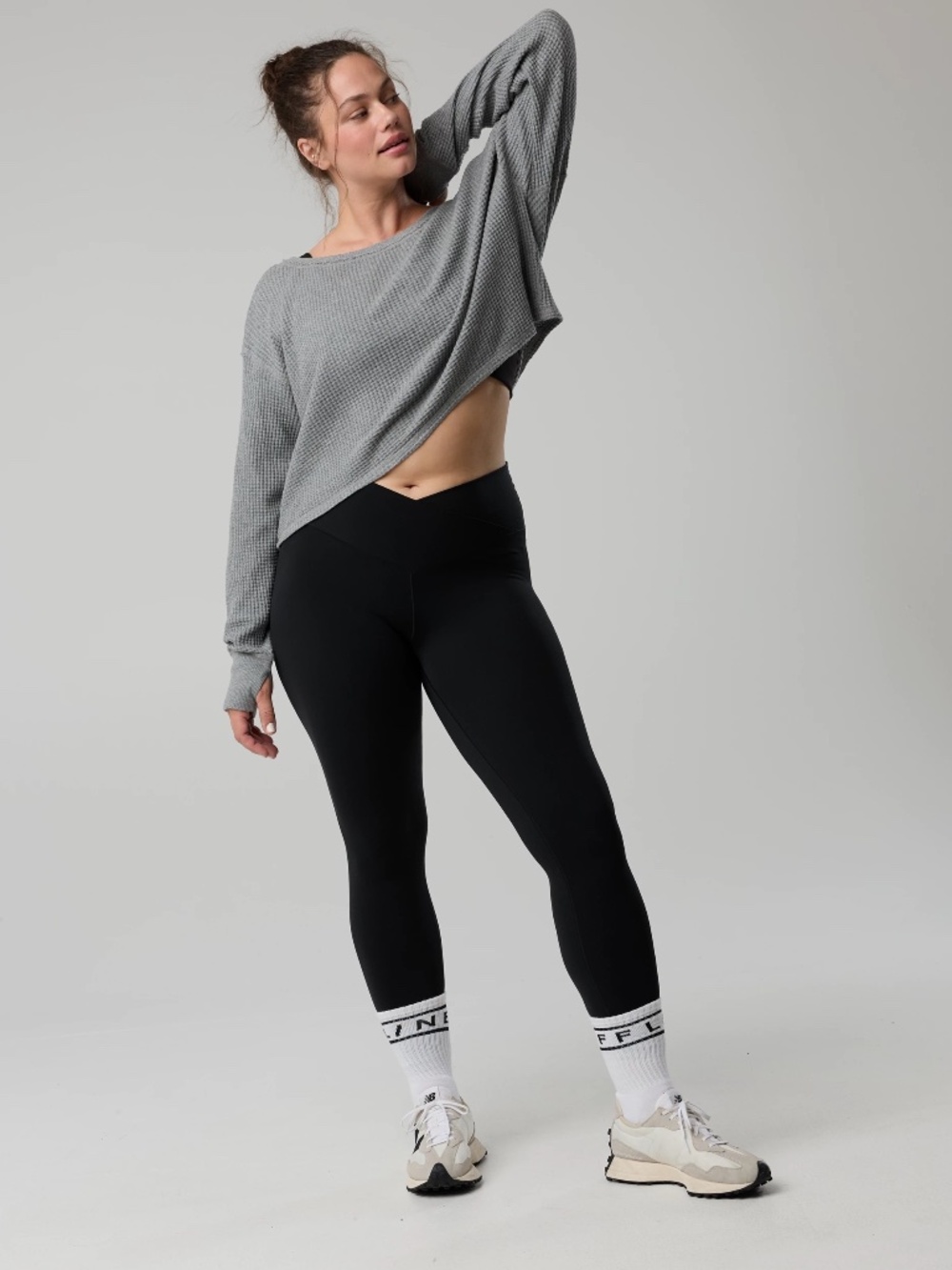 OFFLINE By Aerie Real Me High Waisted Crossover Legging Black Medium M Short